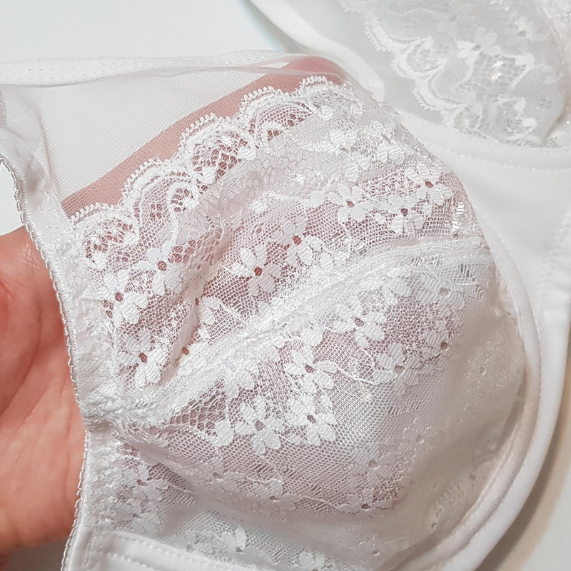 ست شورت و سوتین زنانه شاندرمن مدل فنردار گیپور گلدار کد 5080-2464-03