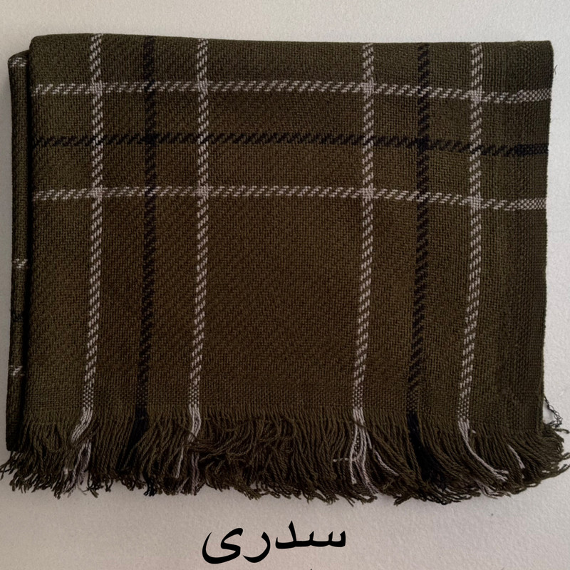 شال زنانه مدل کاموایی بافتنی چهارخانه ریش ریشی کد 3
