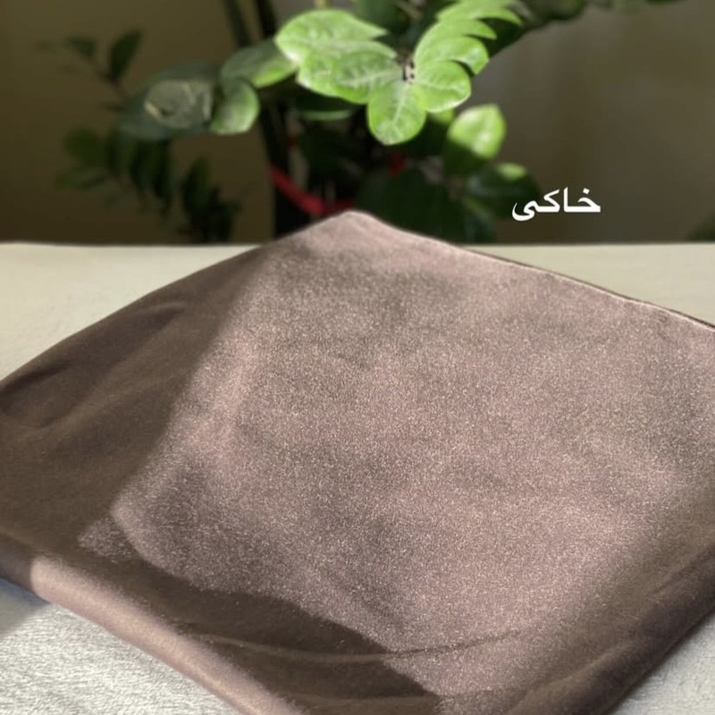 روسری زنانه مدل نخی چهارفصل قواره متوسط دور دوخت