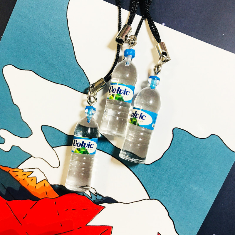 آویز موبایل مدل بطری آب کد 01