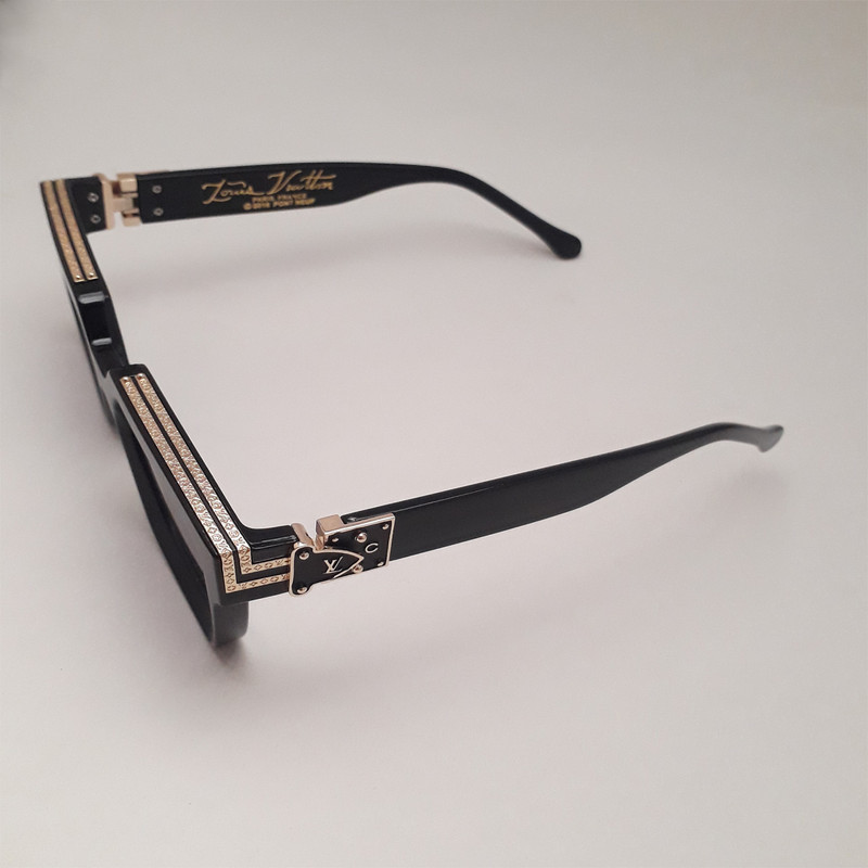 عینک آفتابی زنانه مدل p107