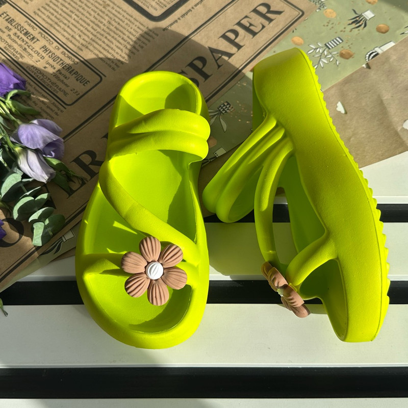 دمپایی زنانه زیتون مدل روژین کد Gr-03