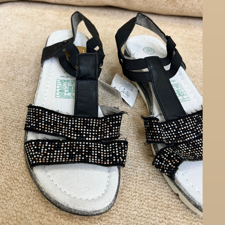 صندل زنانه طبی پاشنه دار لژدار فوت فلکس مدل G670