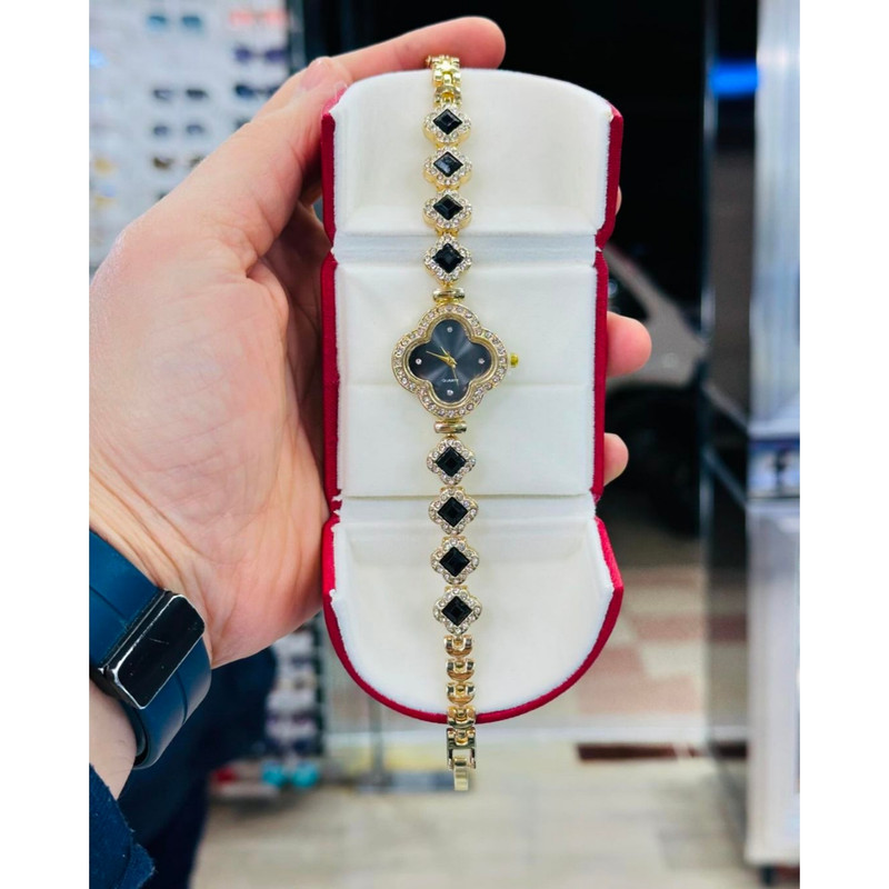 ساعت مچی عقربه ای زنانه مدل دستبندی نگین دار