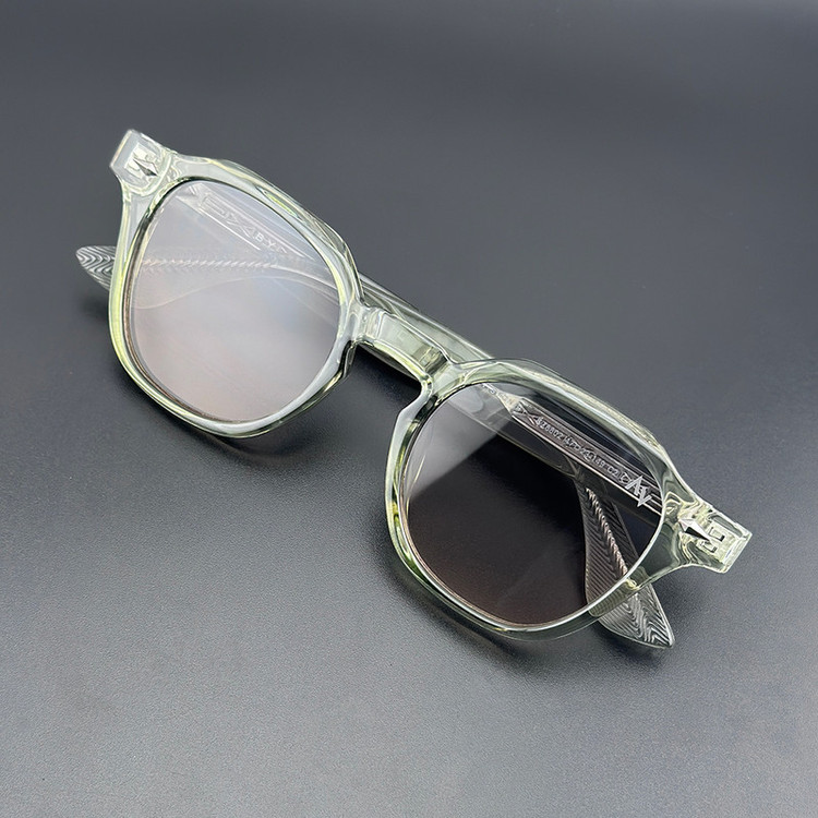 عینک آفتابی زنانه آلبرت وگ مدل SZ8802 Sage mink