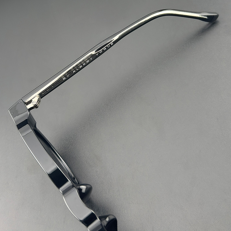 عینک آفتابی پنتوس آلبرت وگ مدل SZ8203 Obsidian