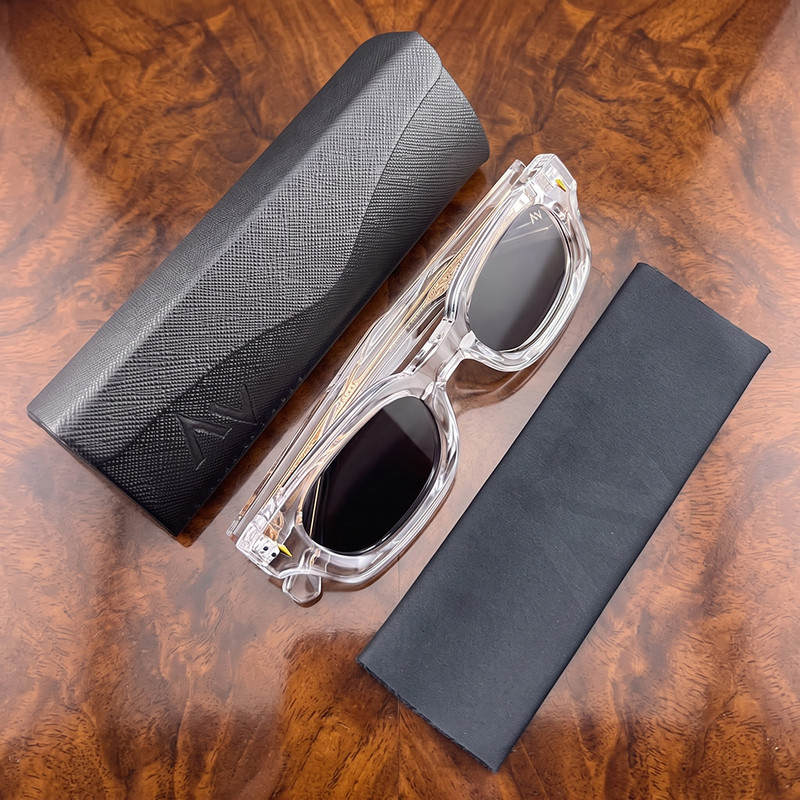 عینک آفتابی آلبرت وگ مدل SZ8811 Transparent Obsidian