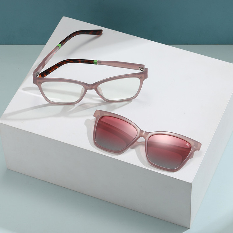 فریم عینک طبی آلبرت وگ مدل CG7704C743-P199 Polarized Double Switch به همراه کاور آفتابی