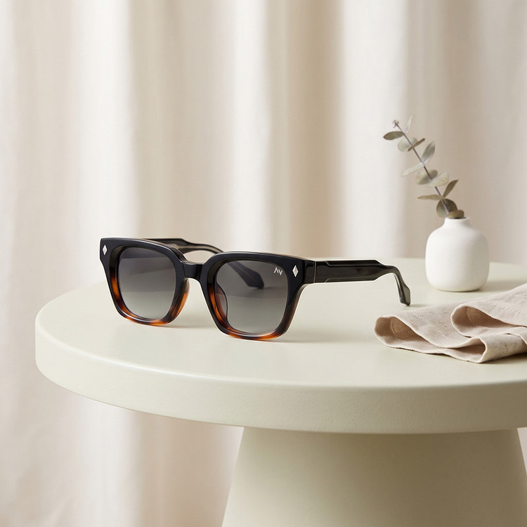 عینک آفتابی آلبرت وگ مدل SZ8104 Obsidian Tortoise
