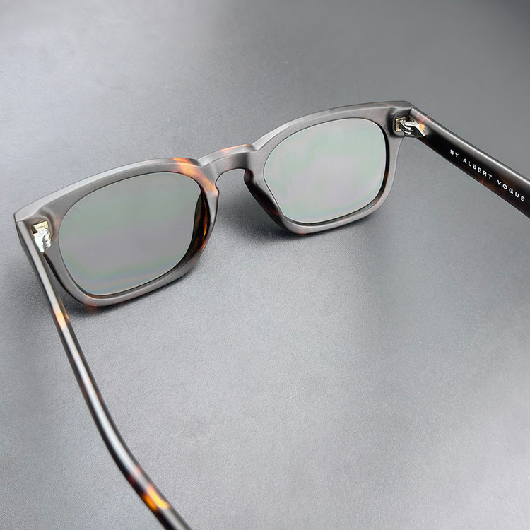 عینک آفتابی زنانه آلبرت وگ مدل SZ8801 Tortoise Fern