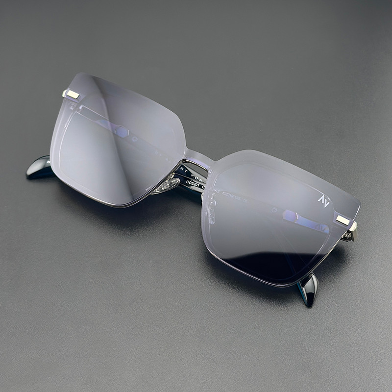 فریم عینک طبی زنانه به همراه کاور آفتابی آلبرت وگ مدل CG3201C653-P113 Polarized Double Switch