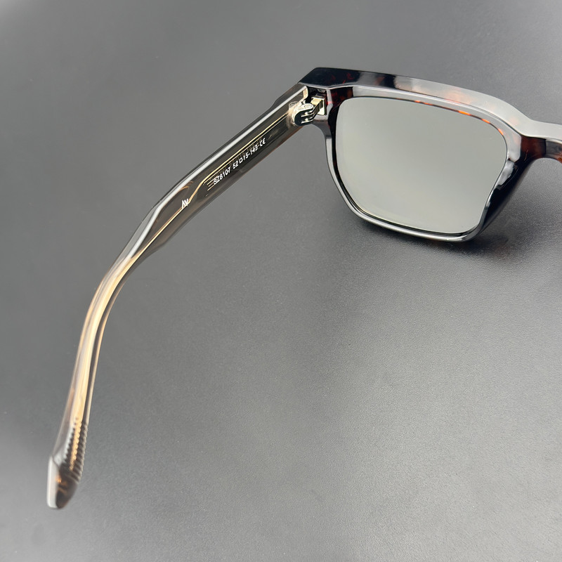 عینک آفتابی ویفرر (Wayfarer) آلبرت وگ مدل SZ8107 Tortoise Fern