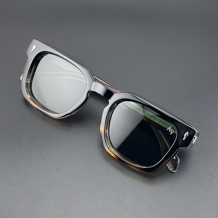 عینک آفتابی آلبرت وگ زنانه مدل SZ8303 Obsidian Tortoise