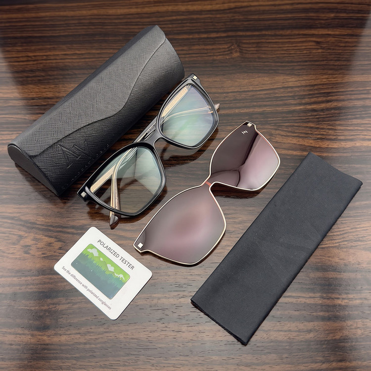 فریم عینک طبی آلبرت وگ مدل CG7802C639-P127 Polarized Double Switch به همراه کاور آفتابی