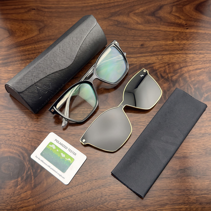 فریم عینک طبی آلبرت وگ مدل CG7802C01-P109 Polarized Double Switch به همراه کاور آفتابی
