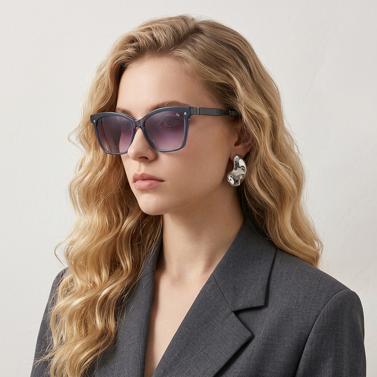 فریم عینک طبی آلبرت وگ مدل CG7704C344-P190 Polarized Double Switch به همراه کاور آفتابی
