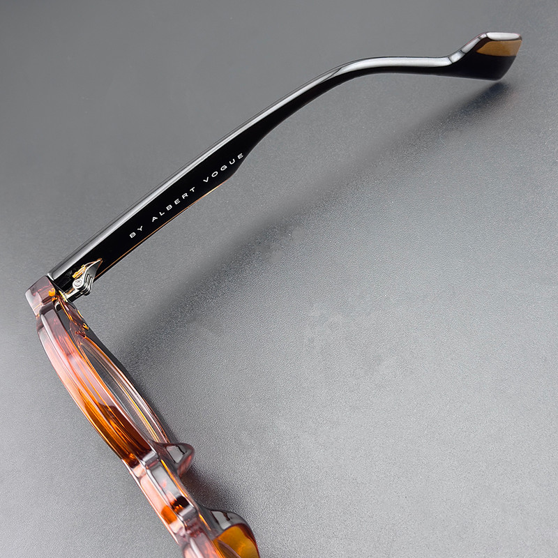 فریم عینک طبی آلبرت وگ مدل SZ3005 C6 Polarized Double Switch به همراه کاور آفتابی